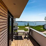 Hangar 19 Luxusapartment Mit Sauna, Kamin Und Seeblick H4w3